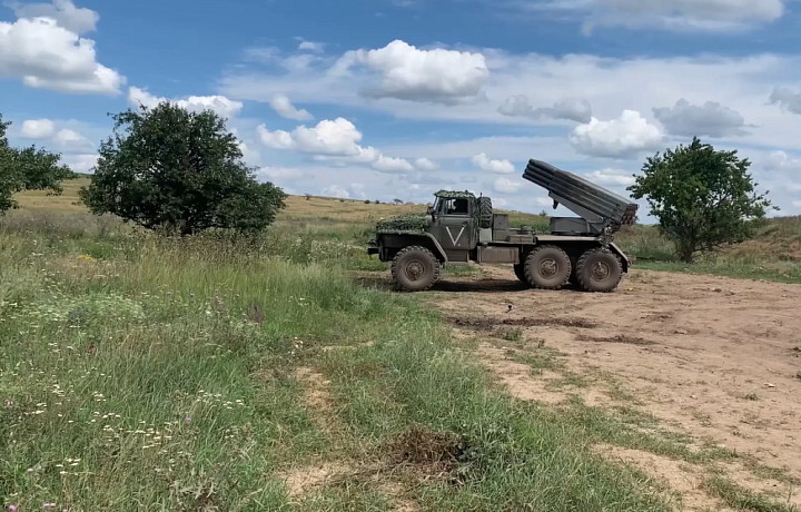 Опубликованы кадры, как тульские десантники уничтожили роту ВСУ из «Града»