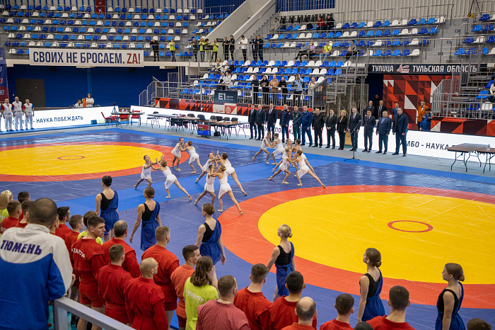 Больше 180 сотрудников ФСБ и учащихся профильных вузов прибыли в Тулу на чемпионат по самбо