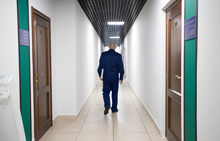 Прокуратура помогла работникам пунктов выдачи заказов в Узловой добиться нормальных условий труда