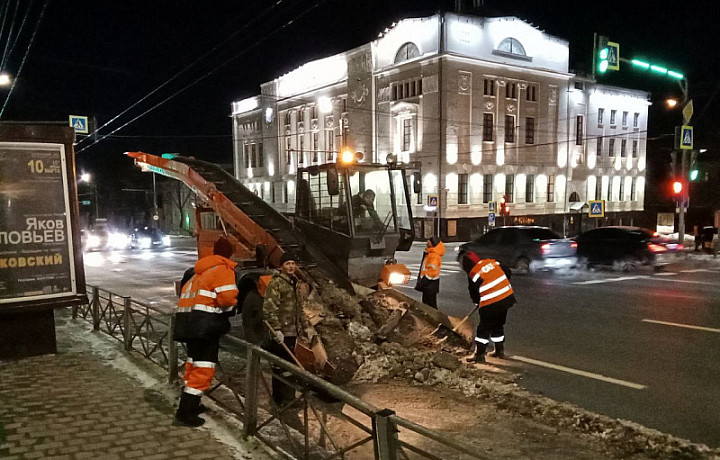 В ходе уборки улиц Тулы было вывезено 395 кубометров снега