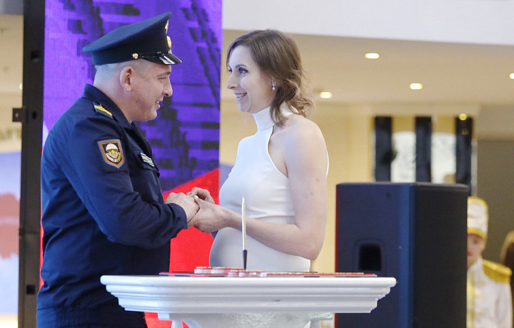 В музее оружия Тулы впервые состоялась свадьба бойцов СВО и их избранниц