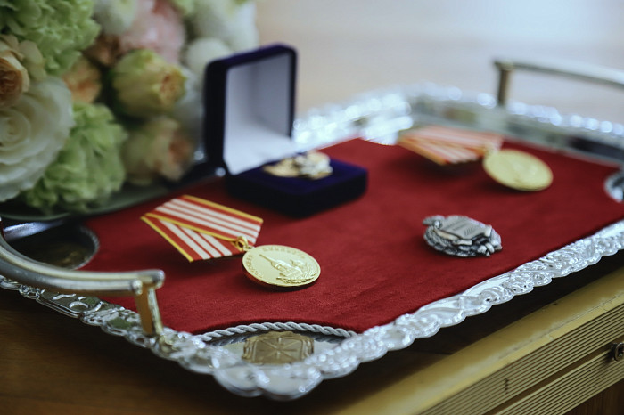 «В ваших руках находится будущее нашей страны»: Дмитрий Миляев вручил награды работникам системы среднего профобразования региона