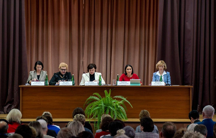 В Тульской области прошло совещание с директорами школ региона