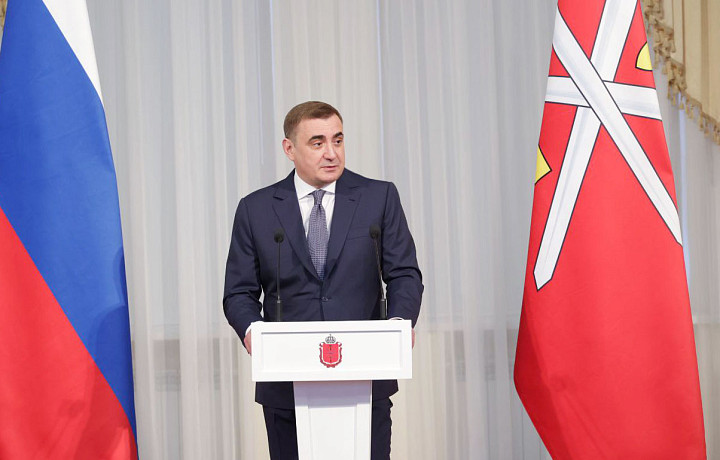 Алексей Дюмин поздравил ОМОН и СОБР с 30-летней годовщиной со дня основания