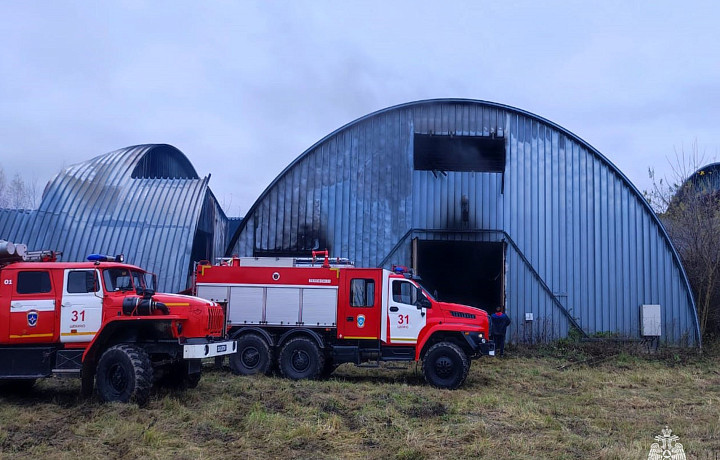 За сутки огнеборцы потушили пять пожаров в Тульской области