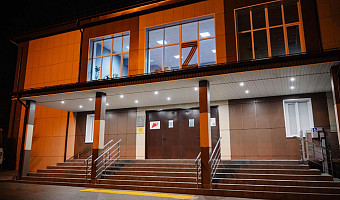 В Узловой открыли отремонтированный молодежный театр