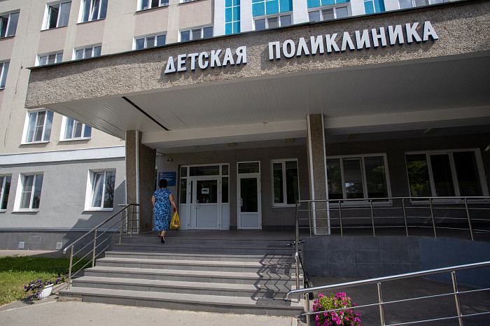 Тульский врач Сорокина заявила о безопасности одновременной вакцинации детей от гриппа и коронавируса