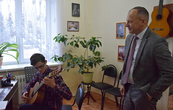 В Узловой после капитального ремонта открылась детская школа искусств