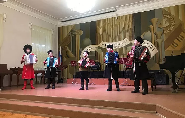 В Тульской области прошел конкурс «Звучат русские народные инструменты»