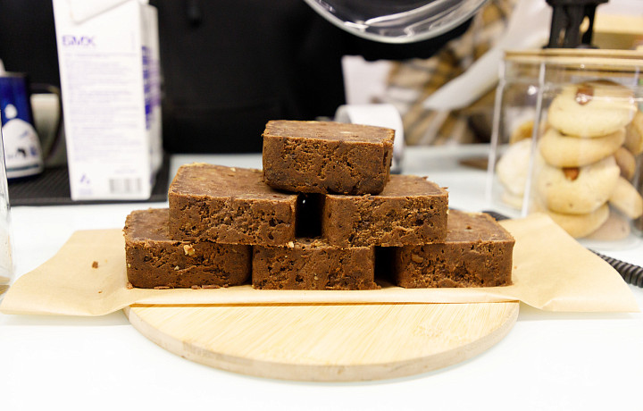 От сахарной зависимости сложнее избавиться: как перестать есть сладкое