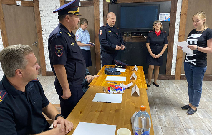Четыре жителя Мариуполя получили в Тульской области российское гражданство