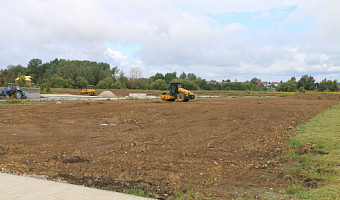 Сквер у новой школы в ЖК «Баташи» в Туле достроят весной 2026 года