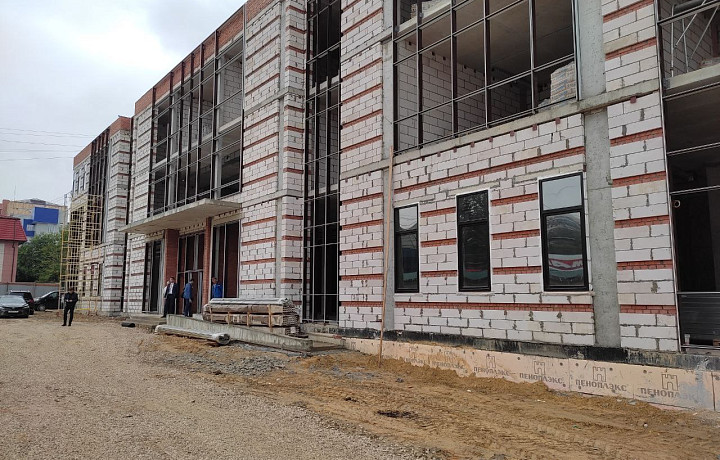 Алексей Дюмин осмотрел строящийся флагманский центр «Мои документы»