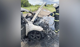 Две машины сгорели за сутки в Тульской области