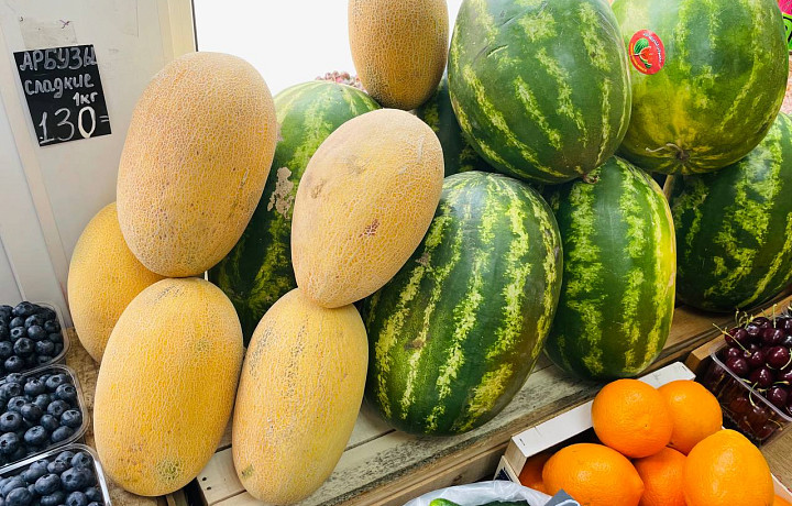 Эксперты рассказали, как самостоятельно проверить арбуз на нитраты