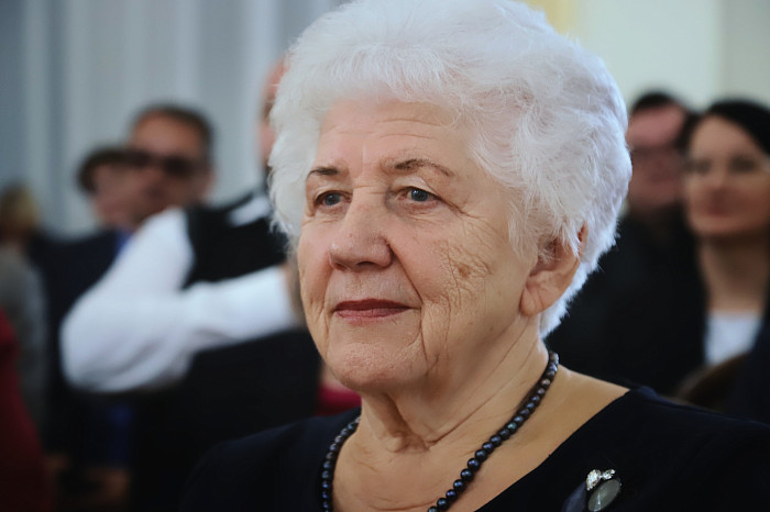 «В ваших руках находится будущее нашей страны»: Дмитрий Миляев вручил награды работникам системы среднего профобразования региона