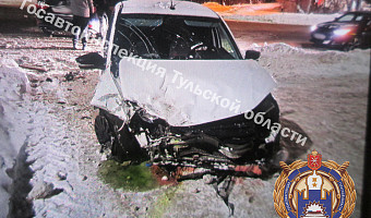 ДТП с участием Lexus и Lada произошло в Туле на Щёкинском шоссе