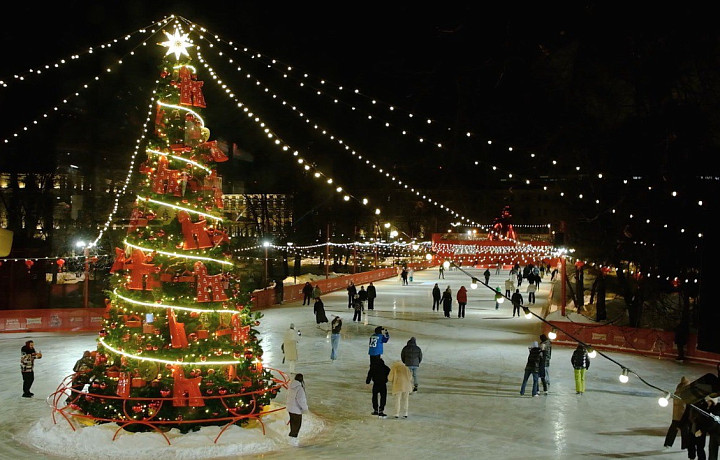 Финал сериала «Ландыши. Вторая весна» отметили праздником на катке Болотной площади