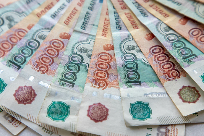 Глава Минфина РФ заявил, что зарплаты бюджетников в 2023 году вырастут более чем на 8%