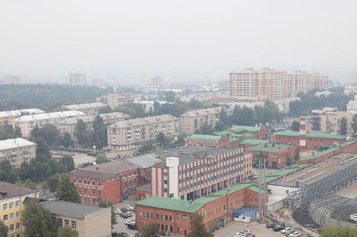 Запах гари под белым покрывалом: смог с лесных пожаров накрыл Тулу, фоторепортаж с 21 этажа