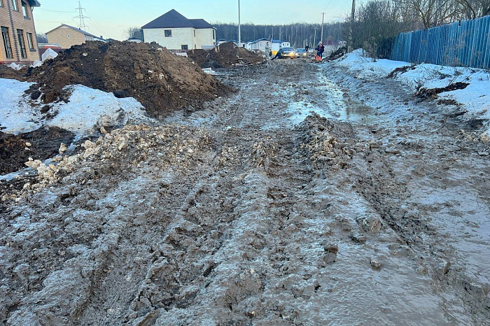 В поселке под Тулой после прокладки коммуникаций уничтожили единственную дорогу