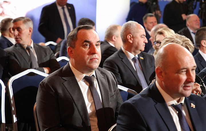 Председатель тульской Облдумы Андрей Дубровский принимает участие в мероприятиях Совета законодателей