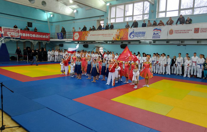 В Туле на стадионе «Металлург» прошли соревнования по рукопашному бою