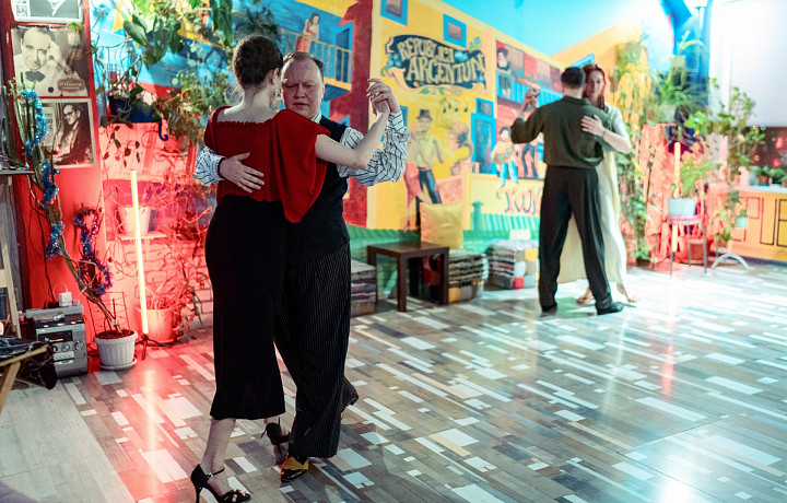 Если душа просит танца и эмоций: что такое милонга и как проходят танго-вечеринки в Туле