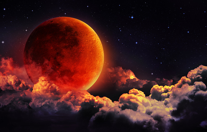 Туляки увидят редкое «суперлуние Охотника» 5 и 6 ноября