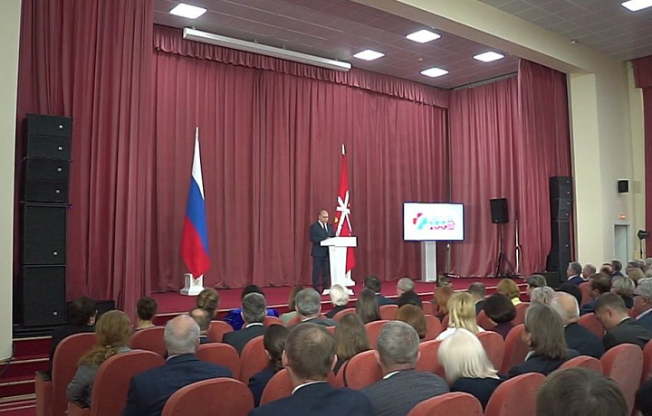 Медиков Тульской областной клинической больницы наградили в честь 155-летия учреждения