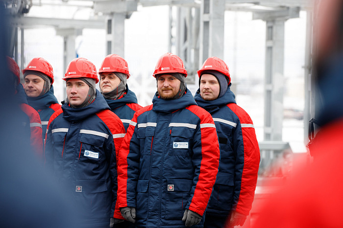 Дюмину и гендиректору «Россетей» Рюмину показали новый питающий центр в Туле