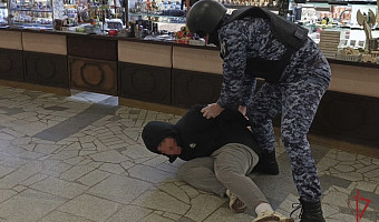 Росгвардейцы задержали условного нарушителя в Тульском музее оружия