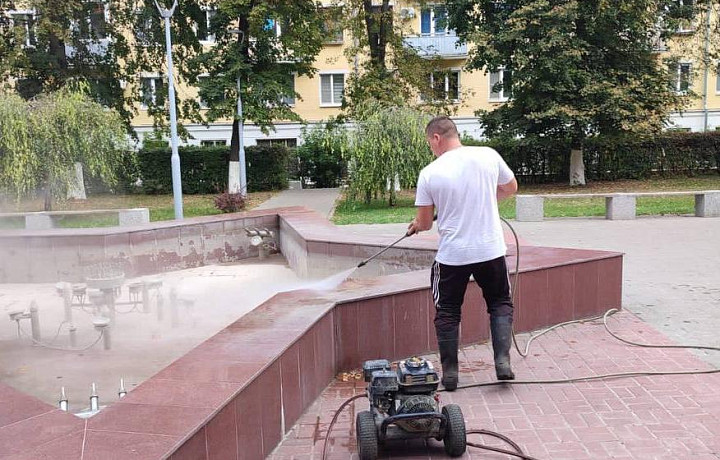 В Туле проводятся работы по содержанию фонтанов