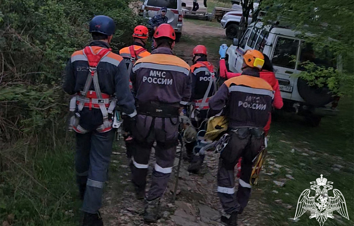 Двое молодых жителей Тульской области провалились в ущелье в Сочи