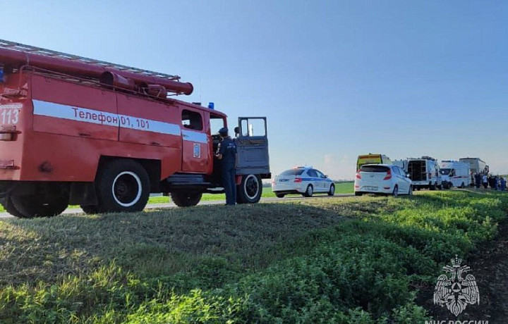 Психологи МЧС России помогают пострадавшим в ДТП пассажирам автобуса «Тула-Анапа»