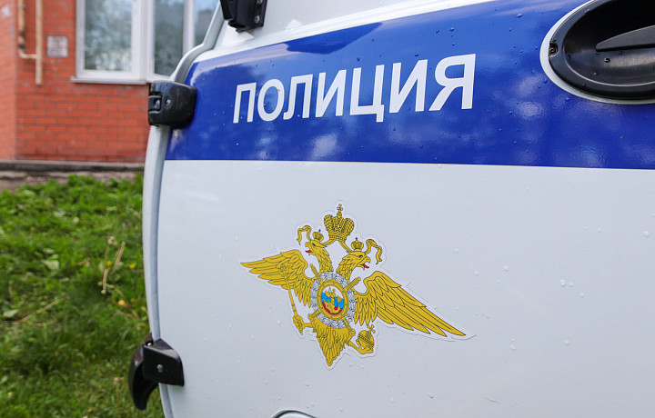 Житель Богородицка бросил в голову сотруднице почты бутылку «Старейшины»
