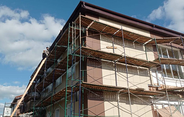 В Узловой продолжается капитальный ремонт Молодежного театра