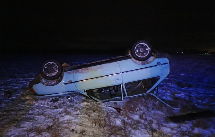 Нетрезвый водитель без прав перевернулся в кювете в Ясногорском районе