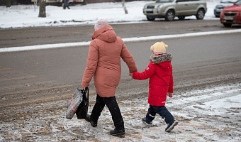 Когда бить тревогу? Полный гид по развитию речи ребенка: от первых звуков до похода к логопеду