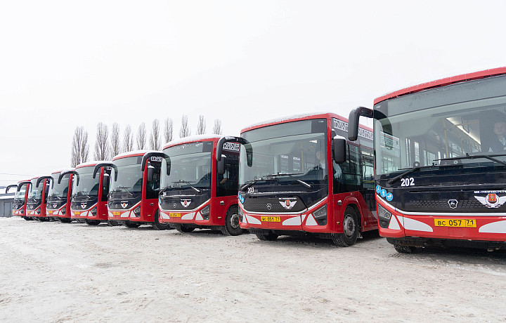 Десять новых автобусов привезли в Тулу