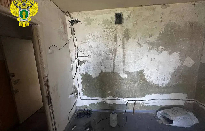 Прокуратура заставила чиновников отремонтировать аварийное маневренное жильё в Узловой