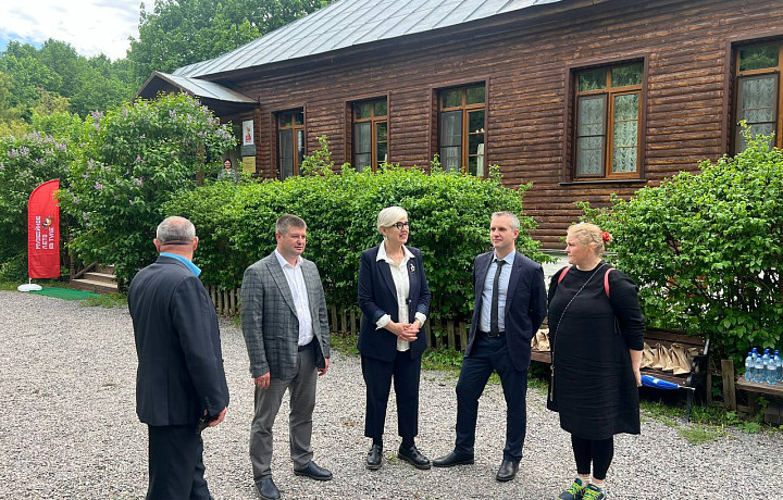 В музее-заповеднике Поленово готовят к открытию легендарный флигель художника