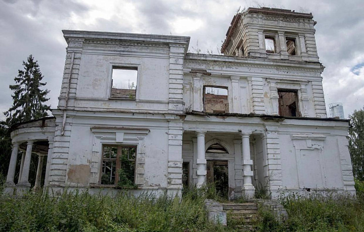 От белоснежного дворца до руин: историческая заброшка - усадьба Мальцева в селе Воскресенское