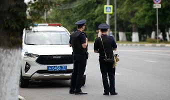 В Новомосковске гаишник придумал нарушение и взял с водителя деньги