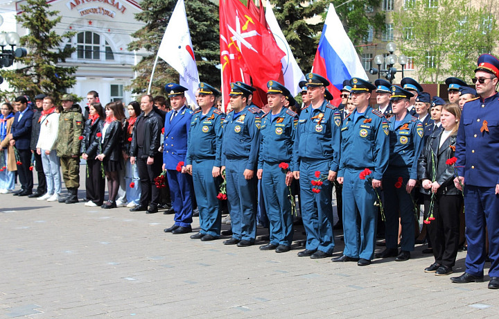 Тульские спасатели присоединились к автопробегу в честь 80-летия Победы