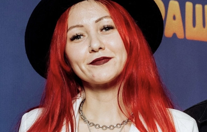 Никогда не сдавайтесь: певица Фира рассказала о переезде в Тулу, Чебурашке и черных копателях