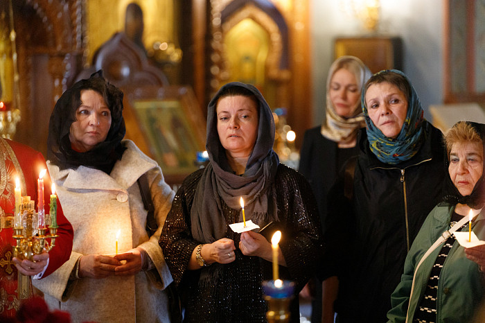 В Туле прошла церемония прощания с худруком тульского драмтеатра Дмитрием Красновым