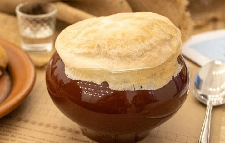 Диетолог Мухина назвала мясо с картошкой наименее желательным сочетанием в еде