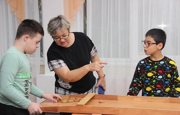 В Тульском областном центре реабилитации инвалидов прошел турнир по настольным спортивным играм