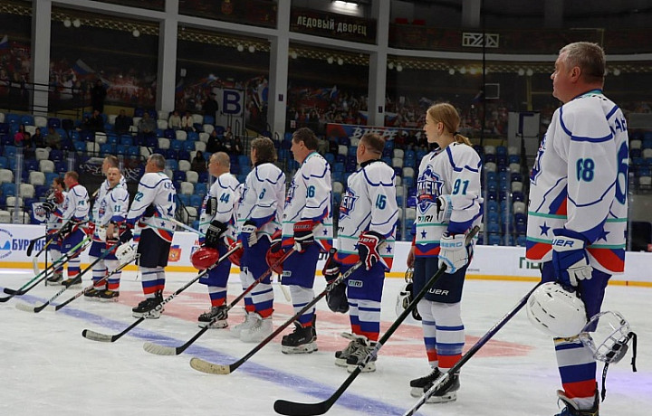В Ледовом дворце Тулы состоялся спортивный праздник, посвященный Дню оружейника
